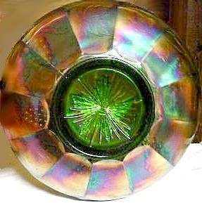 Exterior of the 9 in. Green Fenton VINTAGE Bowl with an unusual star within the marie.