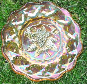 Marigold HEAVY GRAPE 8 in. plate with plain marie
