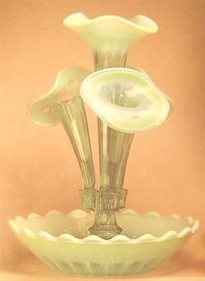 Green Opalescent epergne, showing a different lily attachment.