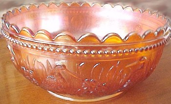 8 in. (large) Berry bowl with Beaded trim
