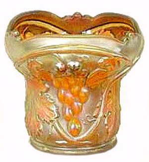 4 in. PALM BEACH vase in Amethyst-Goofus Treatment