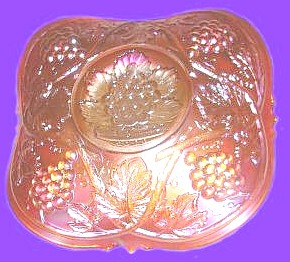 Marigold PALM BEACH 7 in. bowl with four sides pinched.
