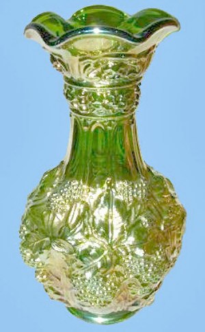 LOGANBERRY Vase in Helios-marked IG-10 in. tall.