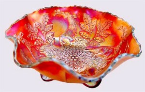 STAG & HOLLY 9 in. Bowl in Red. $800-11-18-06 Seeck Auction.