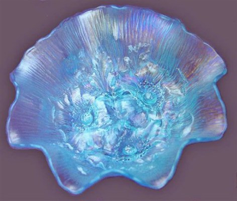 POPPY SHOW bowl in ice blue.