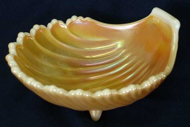 Lg.  SHELL, Footed-Marigold over Milk Glass- 7.5 in