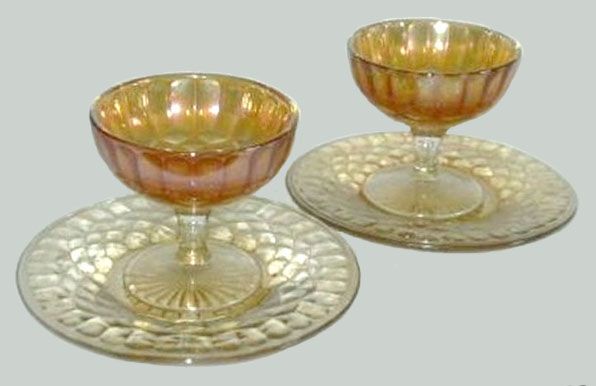 Aunt Polly or DIAMONDS Pattern carnival Sherbets & Serving Plates.