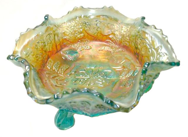5.25 in. PANTHER Bowl in Aqua. Butterfly & Berry Exterior Pattern.