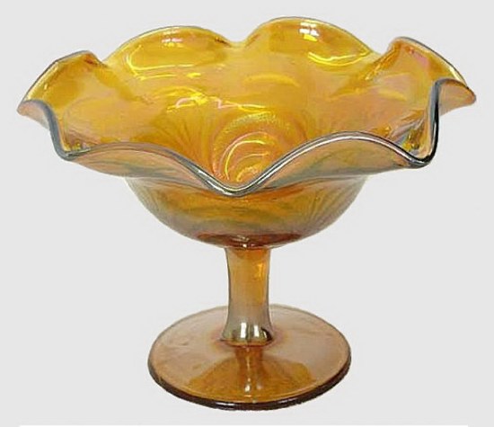 SCROLL EMBOSSED compote with plain exterior  in Amber..