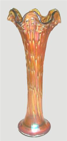 Fenton APRIL SHOWERS-Mgld.-11.5 in. tall.
