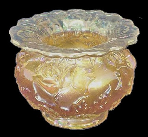 Mgld. WREATH of ROSES Spittoon (pontil on base)-$1400. 1-07 Wroda Auction