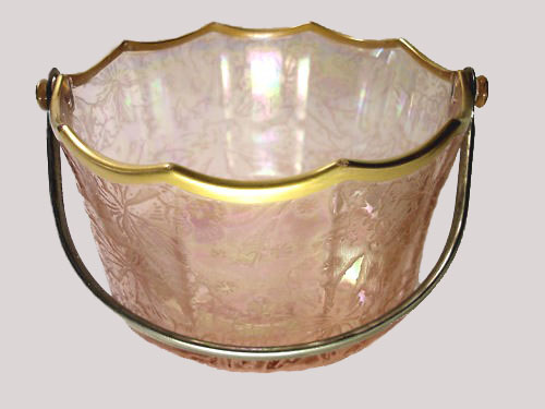 BROCADED DAFFODILS Bucket- 5,5 in. wide x 3.25 in. high