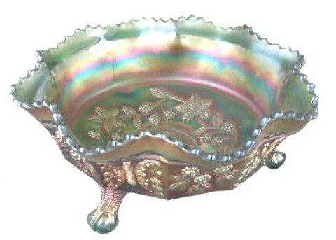 BUTTERFLY & BERRY 9.25 in. Berry Bowl in Scarce Green