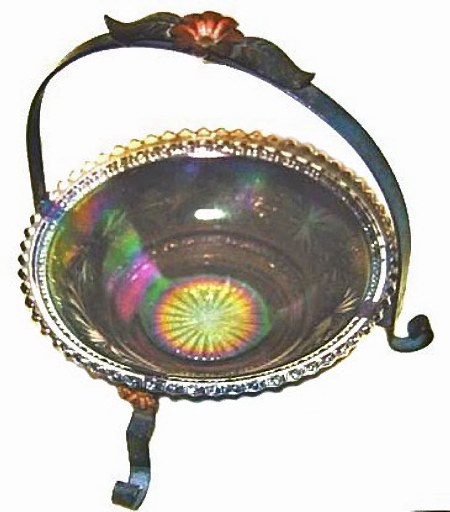 STARSPRAY Bowl in Smoke - 7.5 in. within metal holder.