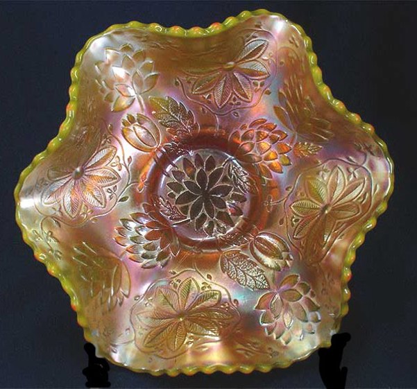 WATERLILY in Reverse Amberina Opal Sauce-$2700-4-10-Courtesy Seeck Auctions