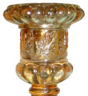 Candlecup appears to differ from Maria-Christus type.Fenne