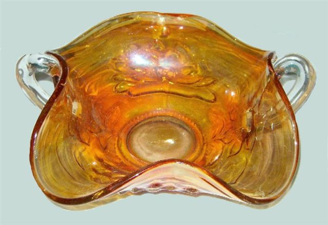 WATERLILY and CATTAILS Bonbon-Mgld