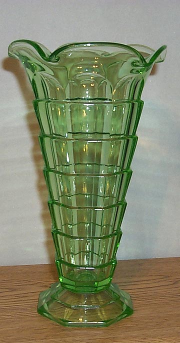 Tea Room - 9 1/2 inch ruffled edge vase