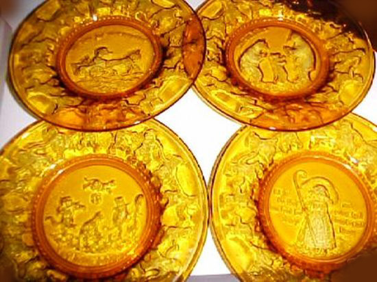 Nursery Rhyme Plates in Amber