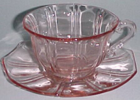 Artura - 1931 - Cup and Saucer in Pink