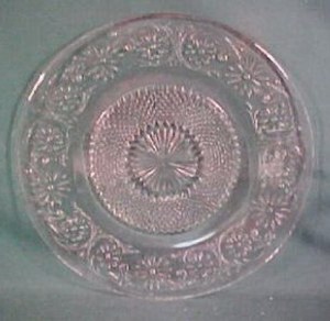Daisy Plate in Crystal