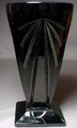 Black Pyramid or Art Deco Tumbler - 1974